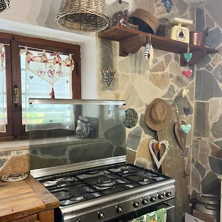 Casa De' Trinci 3*