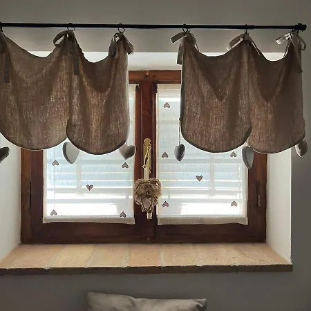 Casa De' Trinci Guest house 3*