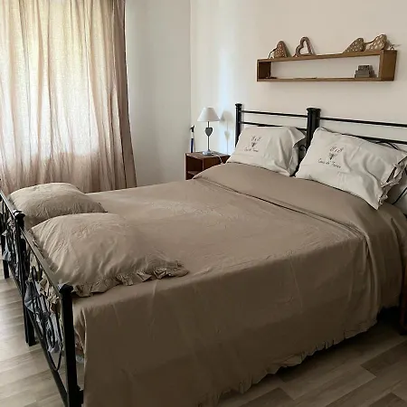 Pensión Casa De' Trinci 3*