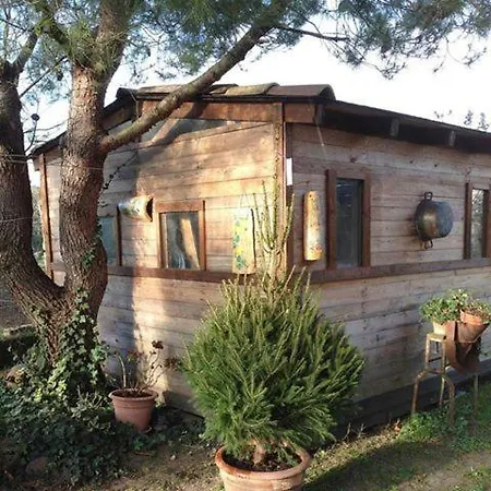 Casa De' Trinci Pensión 3*